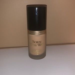 Too Faced BTW Foundation - Vanilla